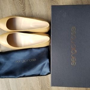 Sergio Rossi round toe leather ballet flats